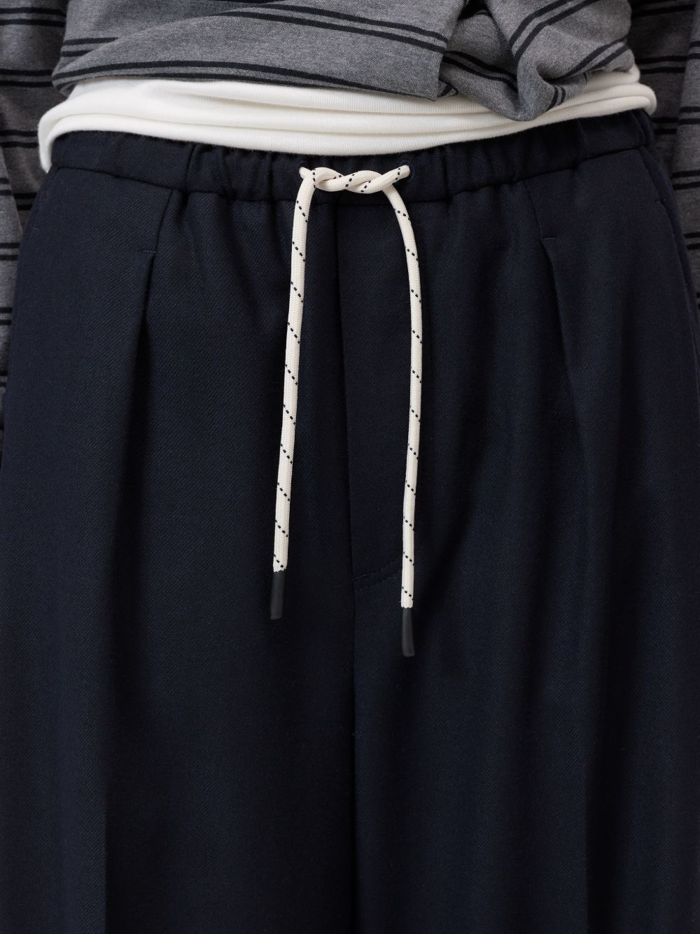 Closed Trousers INK