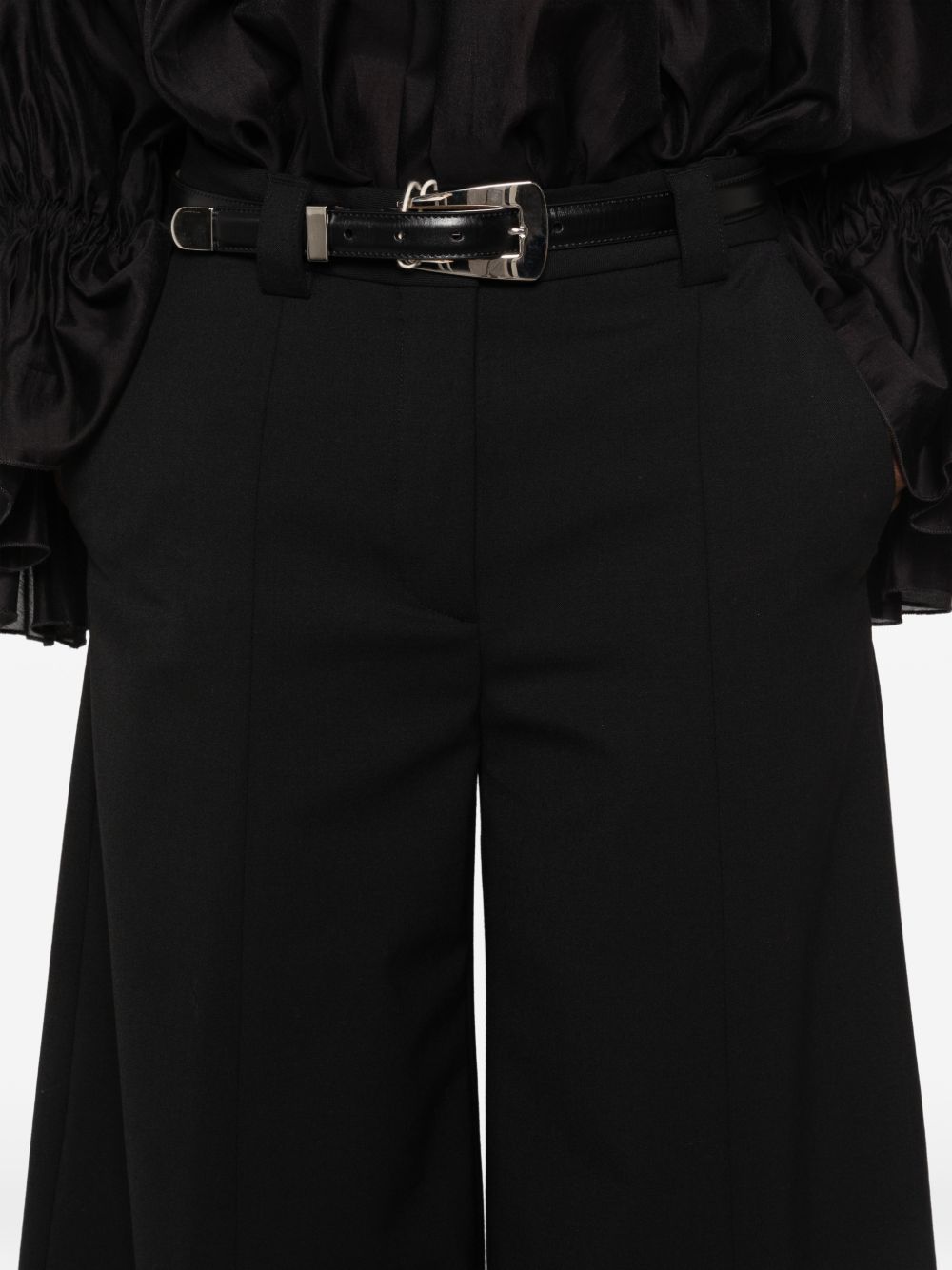THE LATEST Trousers BLACK