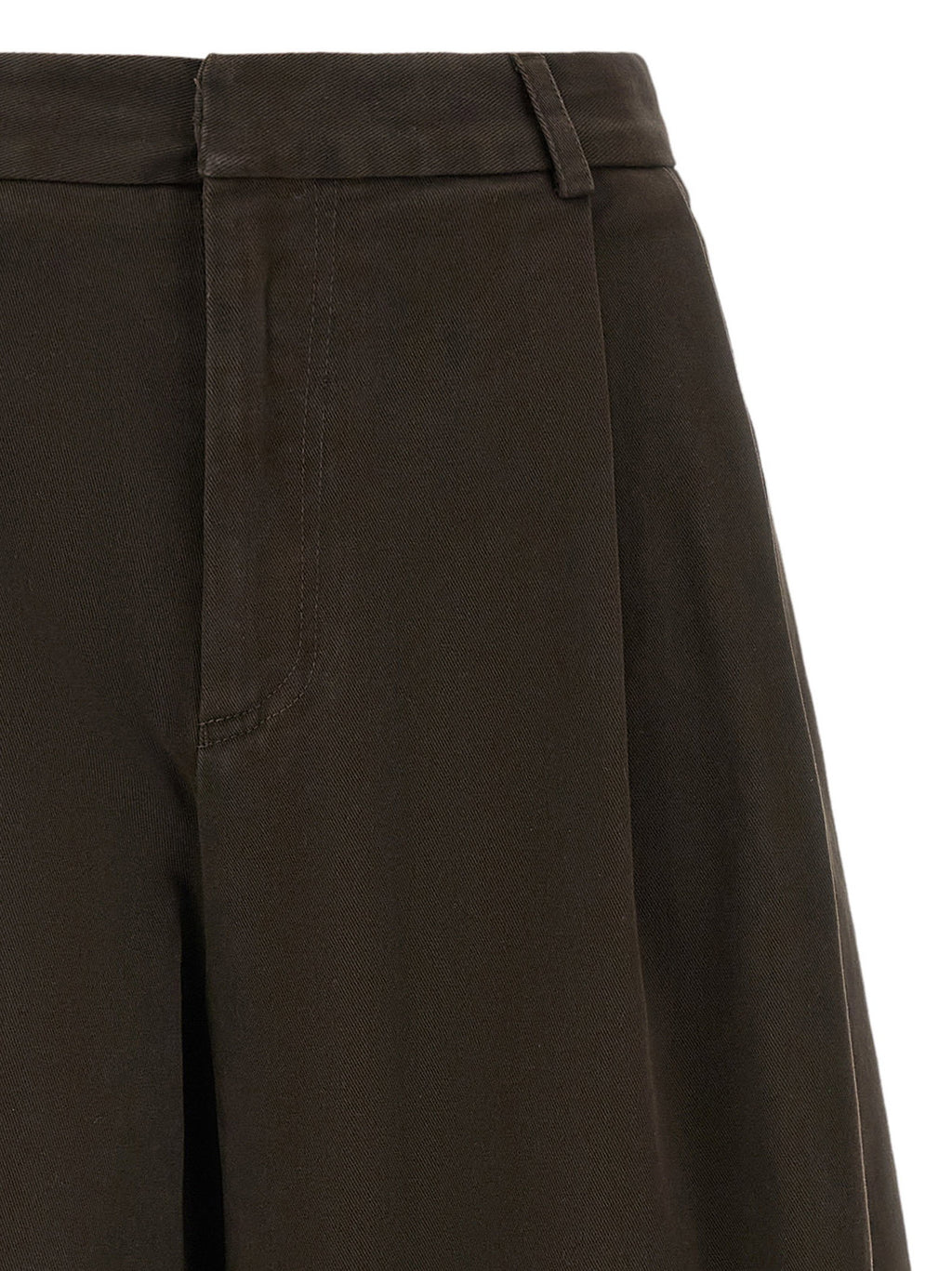Tela Lake Bermuda Shorts Tela