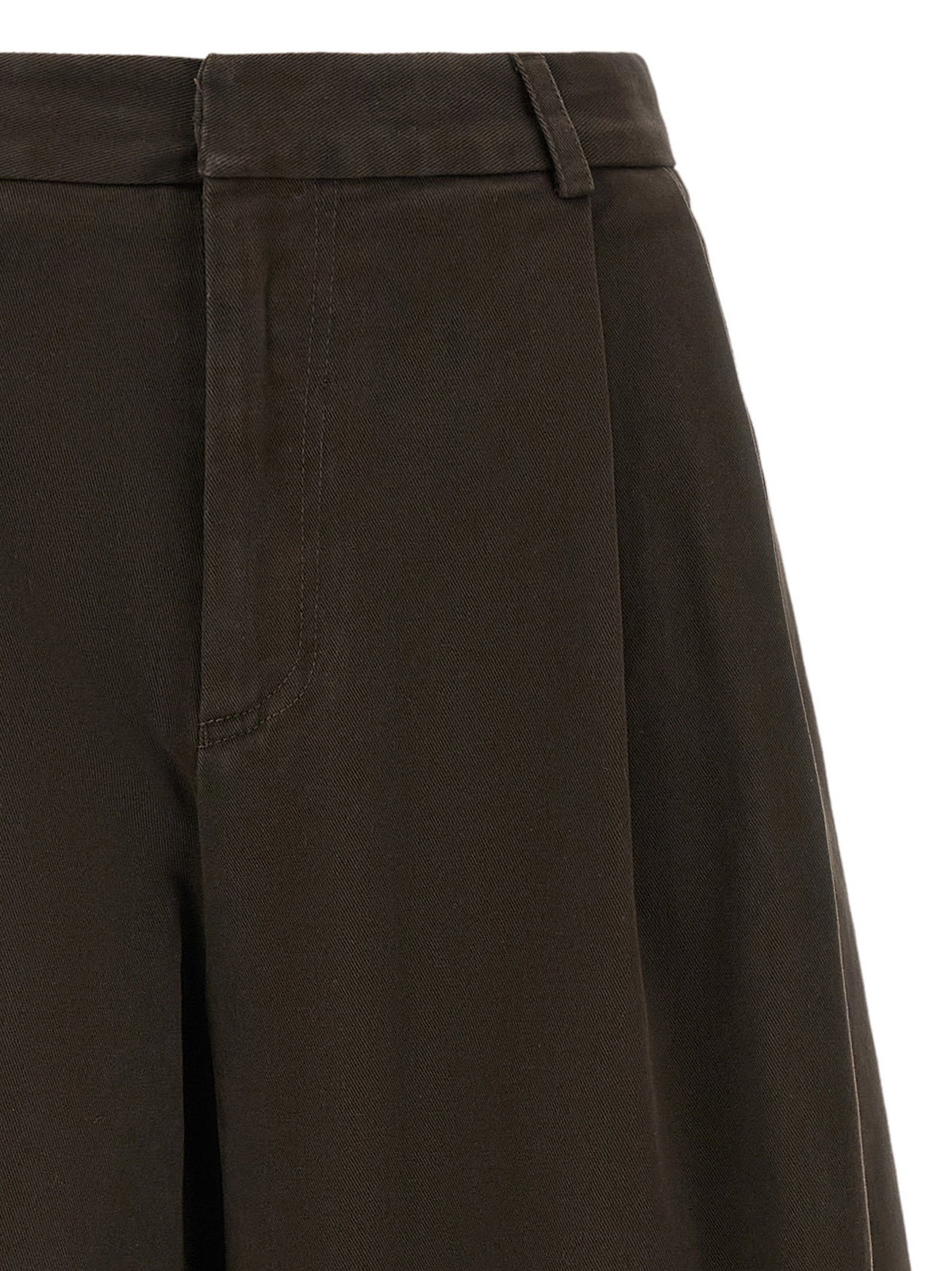 Tela Lake Bermuda Shorts Tela