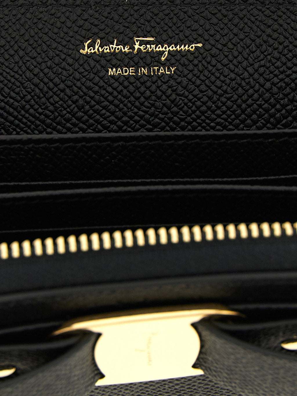 Ferragamo Vara Bow Card Holder